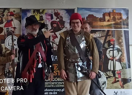 „Żywa Lekcja Historii” grafika