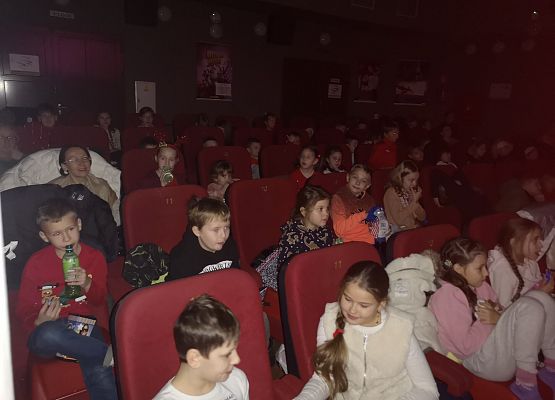 Mikołajkowy seans filmowy w kinie Fregata - fotorelacja z wyjścia klas 1-3 grafika