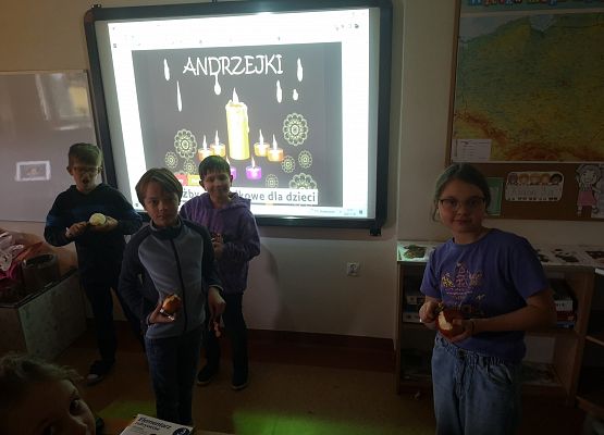 Andrzejki w klasie 3a - fotorelacja grafika