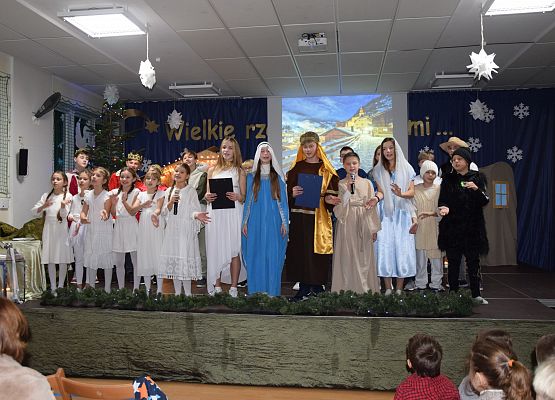 Wieczornica Bożonarodzeniowa połączona z kiermaszem świątecznymn i licytacją grafika