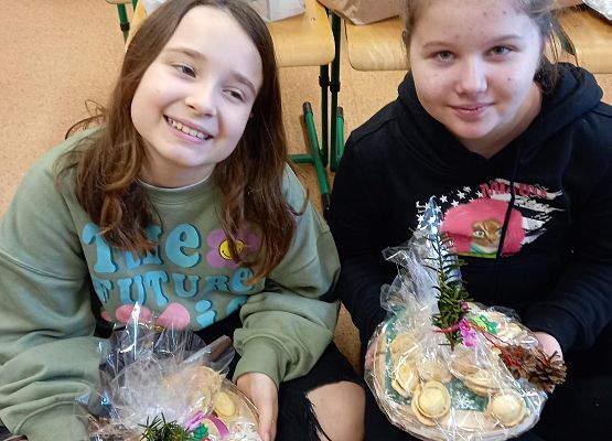 Przedświąteczne przygotowania w klasie IV  grafika