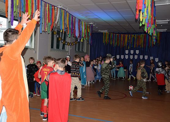 Bal karnawałowy w klasach młodszych grafika