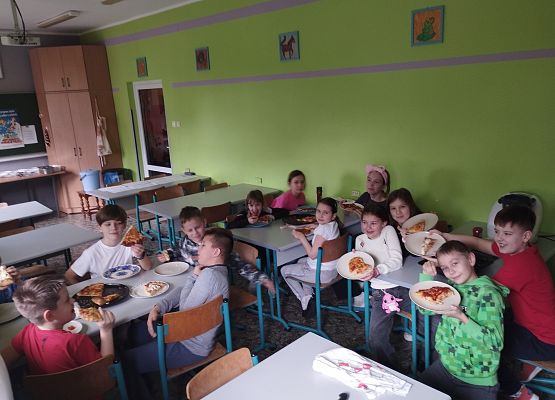 Dzień Pizzy w klasie 3b grafika