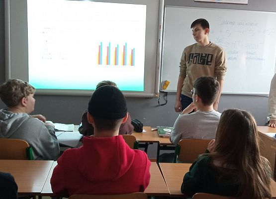 Spotkanie z uczniami z PCE grafika
