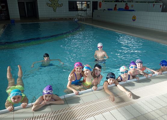 Zajęcia pływania klas I-III  grafika