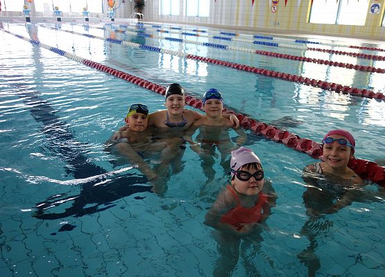 Zajęcia pływania klas I-III  grafika