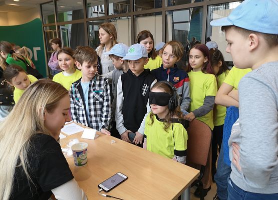 Wycieczka klas trzecich na Uniwersytet Gdański  grafika