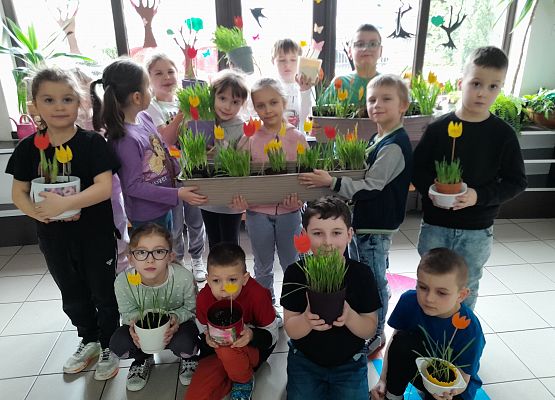 "Ogródek na oknie" w klasie pierwszej - fotorelacja grafika