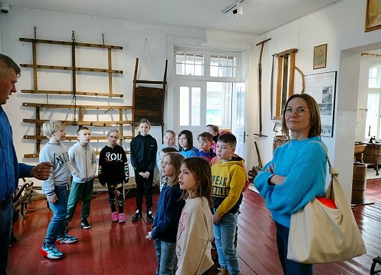 Wycieczka kaszubska klasy drugiej do Kartuz grafika