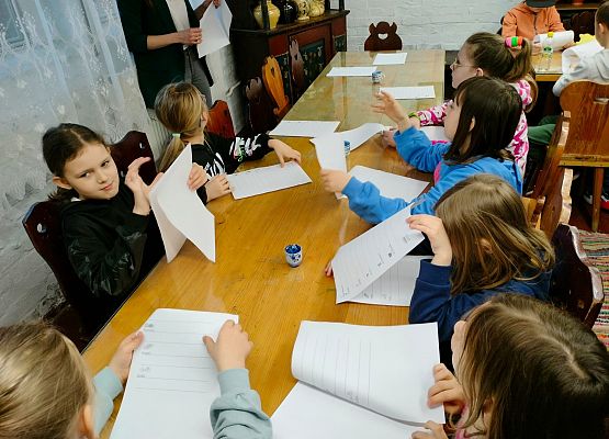 Wycieczka kaszubska klasy drugiej do Kartuz grafika