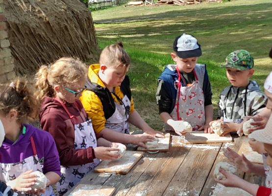 Wycieczka kaszubska - Kluki grafika