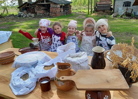 Wycieczka kaszubska - Kluki grafika