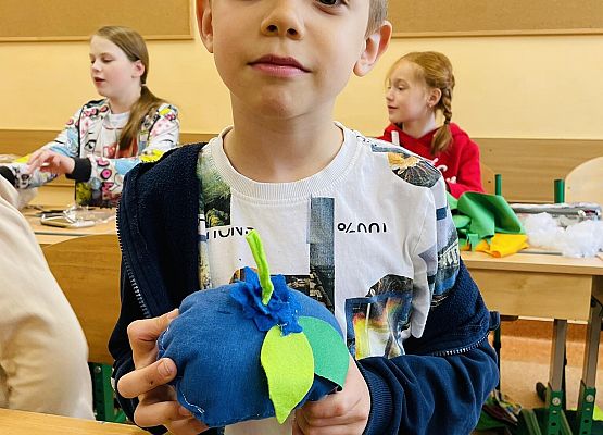 Pluszaki złotych rączek grafika