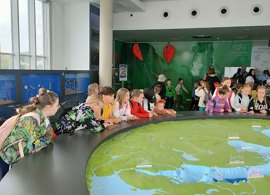 Wycieczka klasy drugiej do Oceanarium w Gdyni grafika