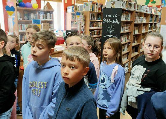 Klasa 2 z wizytą w bibliotece grafika