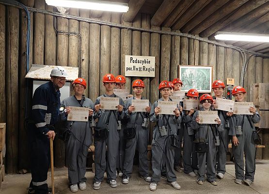 Relacja z wycieczki klasy 8a do Krakowa grafika