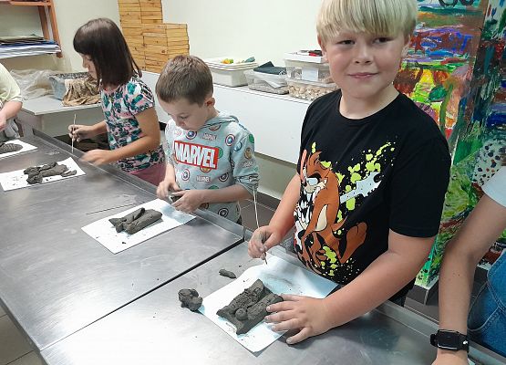 Warsztaty "Lepienie z gliny" grafika