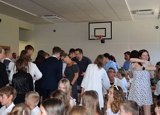 Uroczyste pożegnanie klasy VIII a i VIII b grafika