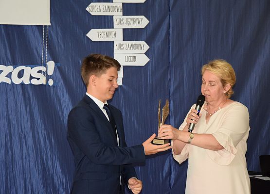 Uroczyste pożegnanie klasy VIII a i VIII b grafika