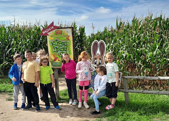Wycieczka kaszubska kl.II i III - Charbrowo ,,Farma Alexa" grafika