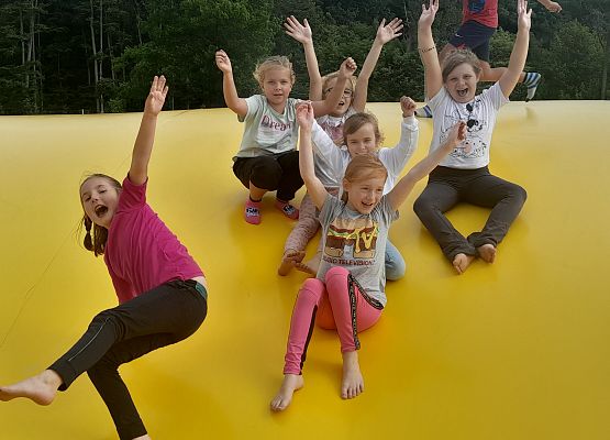 Wycieczka kaszubska kl.II i III - Charbrowo ,,Farma Alexa" grafika