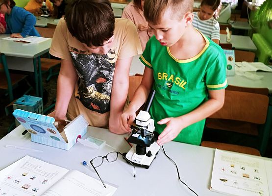 OBSERWACJE MIKROSKOPOWE NA LEKCJACH PRZYRODY grafika