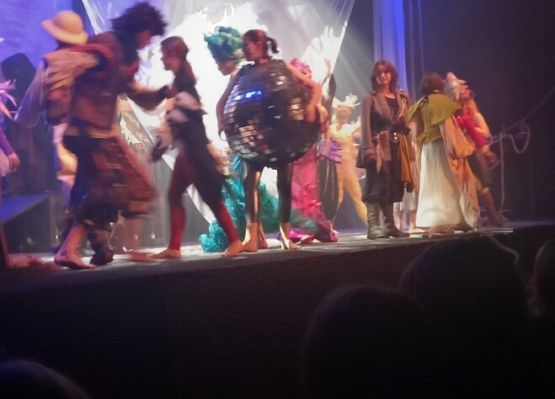 10 października – klasy 4a, 4b, 5a i 6a w teatrze grafika