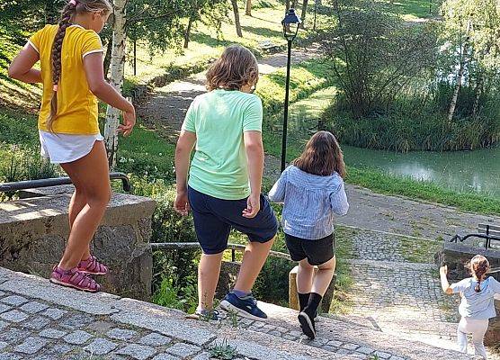 Wychowanie fizyczne na świeżym powietrzu grafika