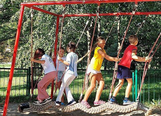 Wychowanie fizyczne na świeżym powietrzu grafika