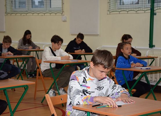 Konkurs „Multitest” j. angielski IV- VIII grafika