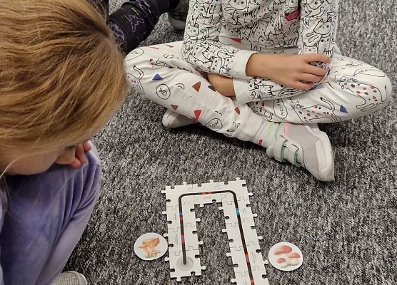 Koło "Kodowanie na dywanie" grafika