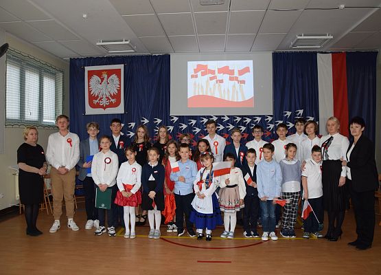 105 rocznica odzyskania niepodległości przez państwo polskie grafika