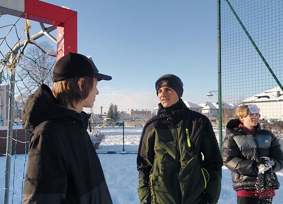 Zimowe zajęcia grafika