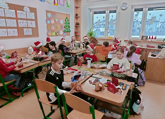 Mikołajki w klasie trzeciej grafika