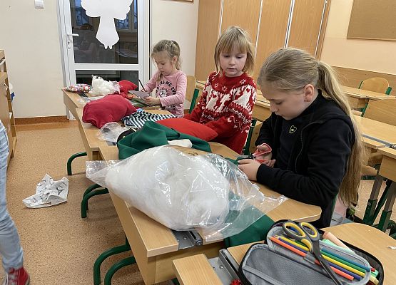 Świąteczne poduszeczki Złotych rączek grafika