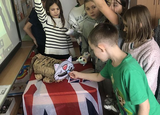 February - Cat's Day with 3rd graders grafika