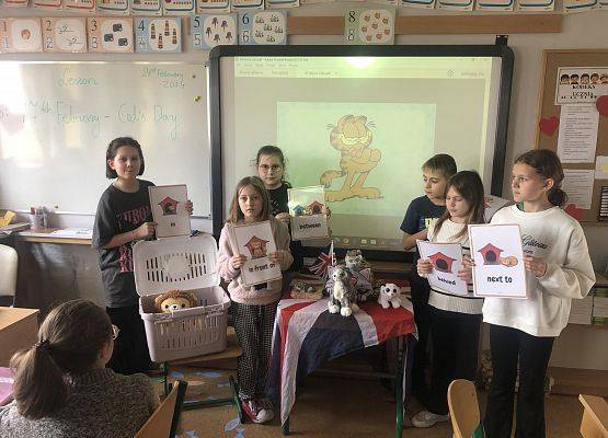 February - Cat's Day with 3rd graders grafika