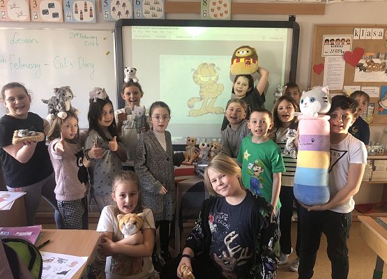 February - Cat's Day with 3rd graders grafika