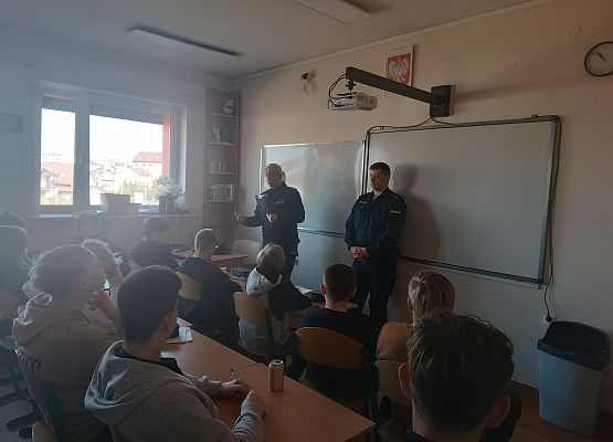 Spotkanie profilaktyczne z przedstawicielami policji grafika