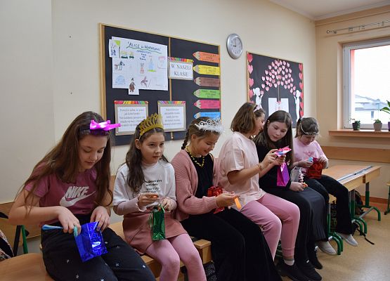 Dzień Kobiet w 4a grafika