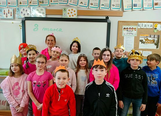 Dzień Kobiet w 3a grafika