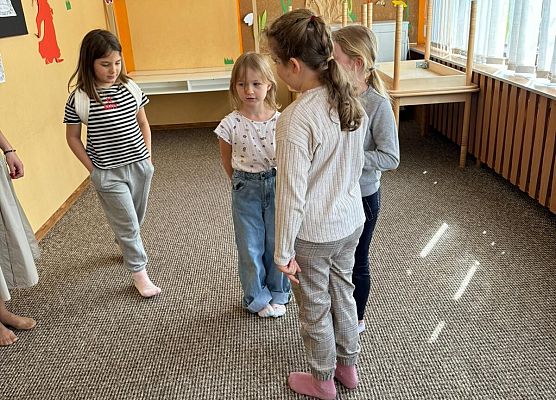 Zajęcia klasy 1A z Panią pedagog grafika