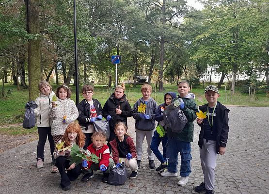 SPRZĄTANIE ŚWIATA -kl.3 grafika