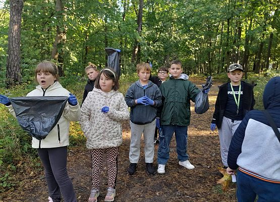 SPRZĄTANIE ŚWIATA -kl.3 grafika