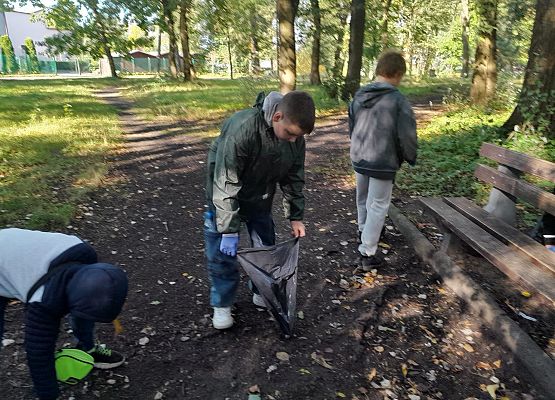 SPRZĄTANIE ŚWIATA -kl.3 grafika