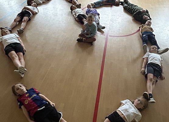 Czytamy z sercem grafika