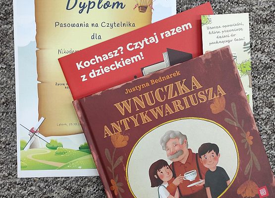 Pasowanie na Czytelnika grafika