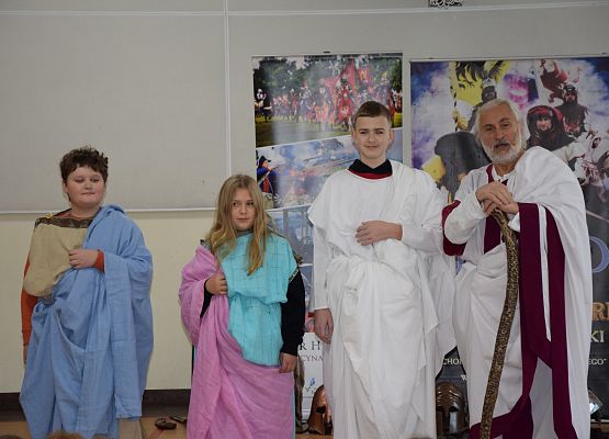 Żywa lekcja historii grafika