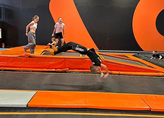 Klasa 5b w Jumpcity Gdańsk grafika