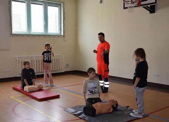 Zajęcia z pierwszej pomocy grafika